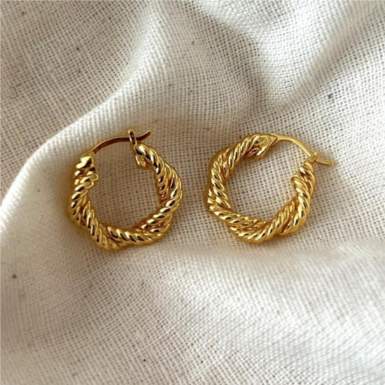 Streetwear Twist Sterling Silver Plating Hoop Earrings - Color: Gold