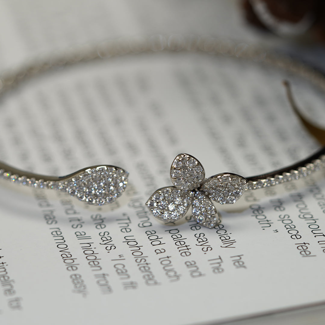Nature - Silver Cubic Zirconia Flower Bangle