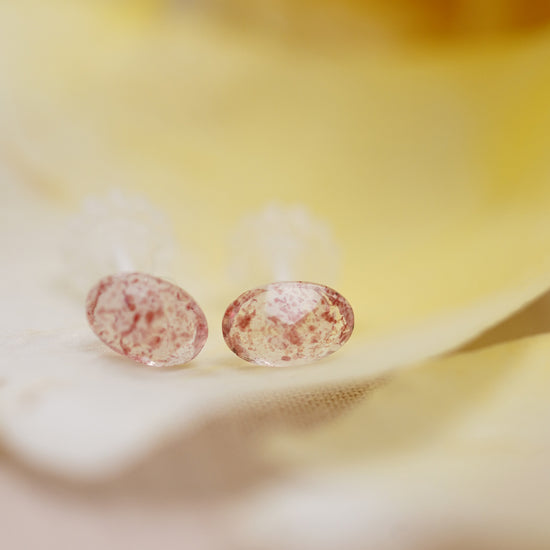 Beau- 草莓石英耳釘
