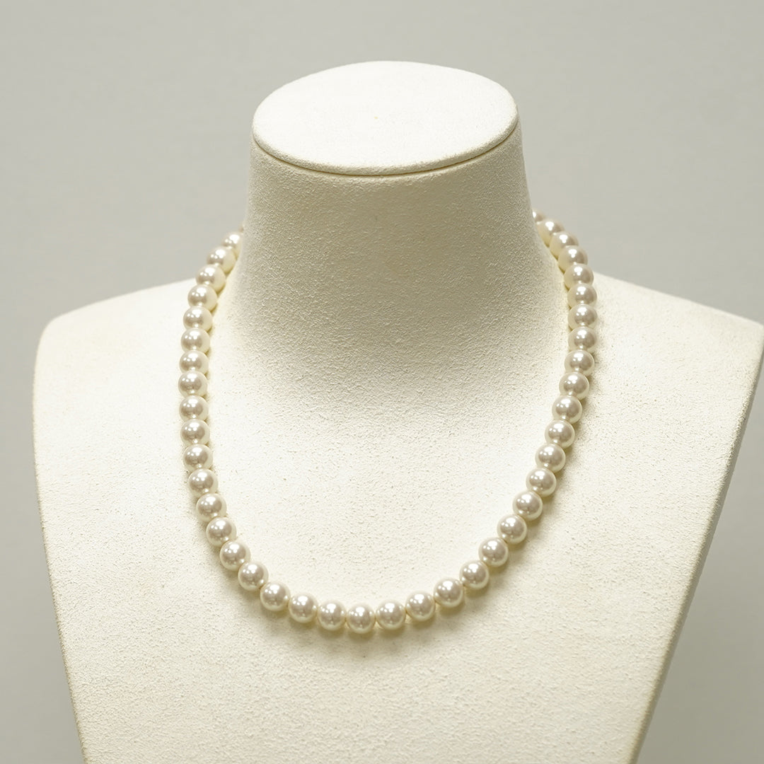 Load image into Gallery viewer, Beau- Pearl Necklace
