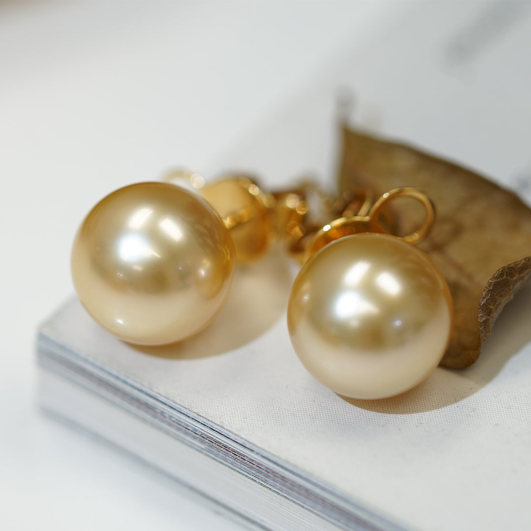 THIALH - LEGACY- 18K Yellow Gold South Sea Pearl Stud Earrings