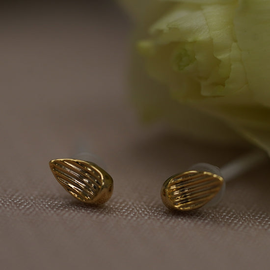 Beau- Yellow Gold Leaf Earring Studs