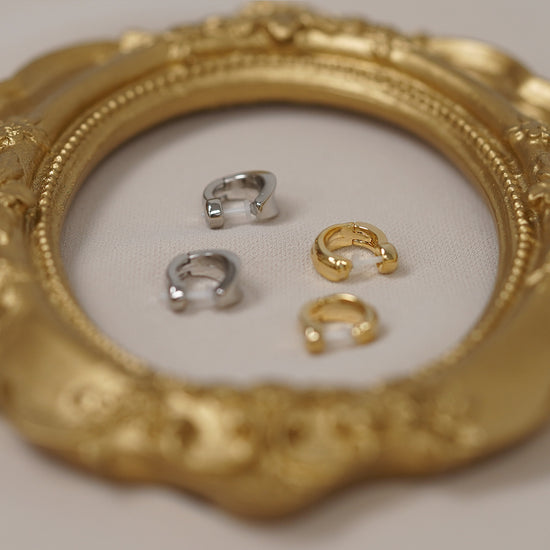 Beau- White Gold Semicircle Earrings