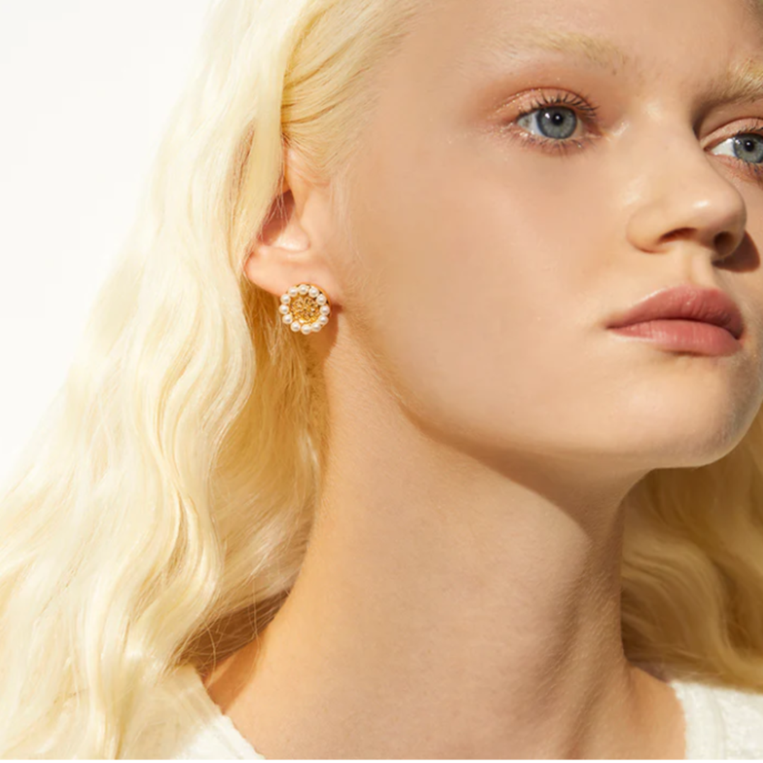 NM - Star/Floret pearl earrings