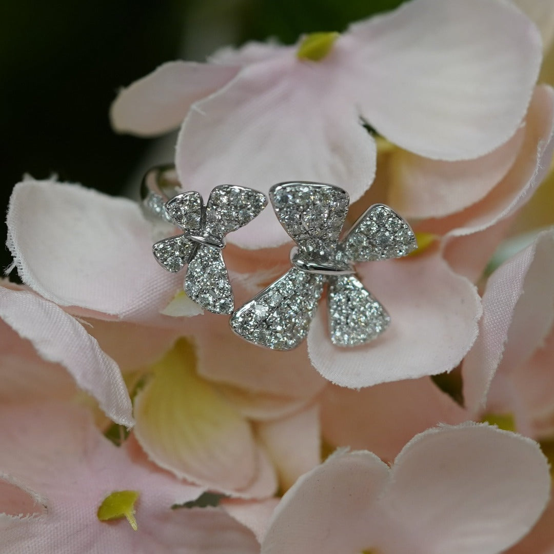 Load image into Gallery viewer, FINITE - 18K White Gold Butterflies Diamond Ring
