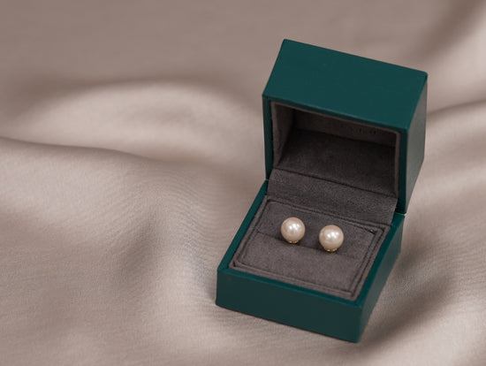 Load image into Gallery viewer, Beau- Single Pearl Earrings
