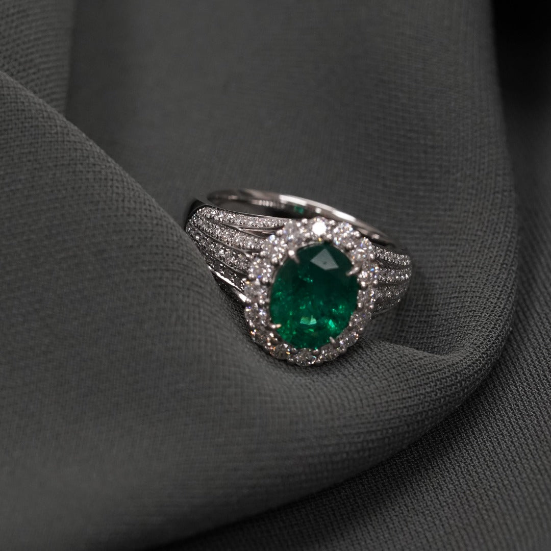 FINITE - 18K White Gold Emerald and Diamond Ring