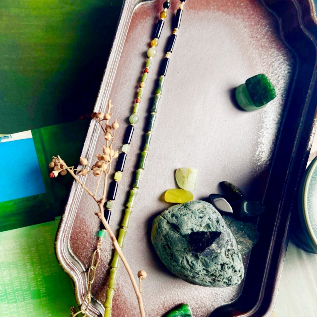 Agate and jade bamboo choker necklace