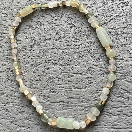 Jade Vine Pearl and natural stone beads choker necklace (cherry blossom)