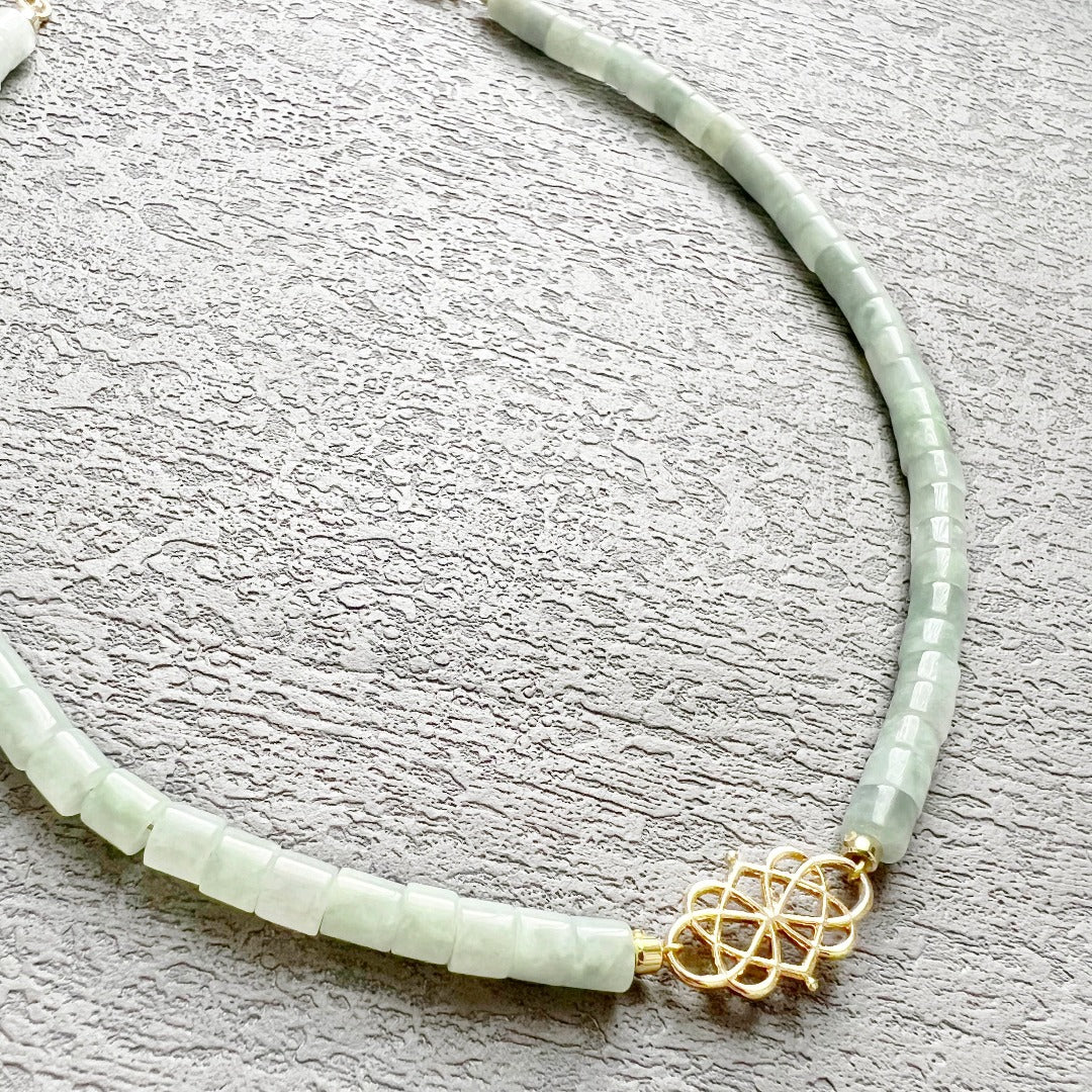 Jade Vine Jadeite choker necklace with lace pendant