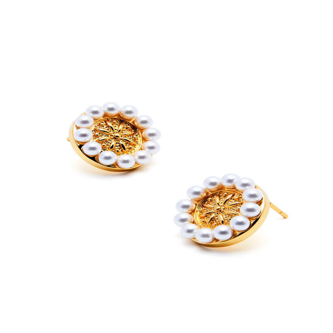 Load image into Gallery viewer, Star/Floret pearl earrings
