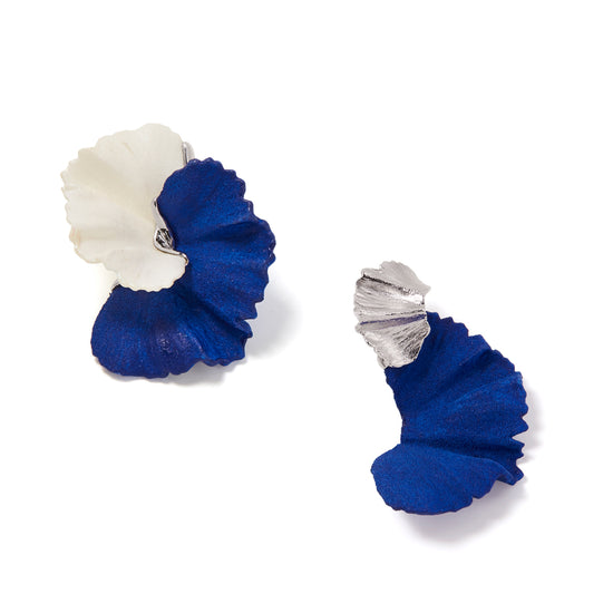Load image into Gallery viewer, Flowery Earrings
