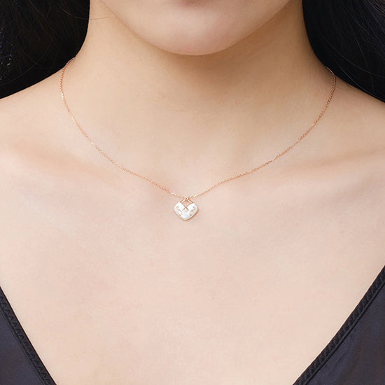 THIALH - CONCERTO - 18K Rose Gold Mother of Pearl Necklace