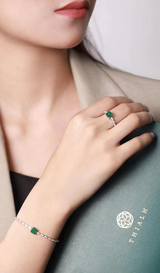 Load image into Gallery viewer, Emerald And Diamond ring (Accept Pre-order)
