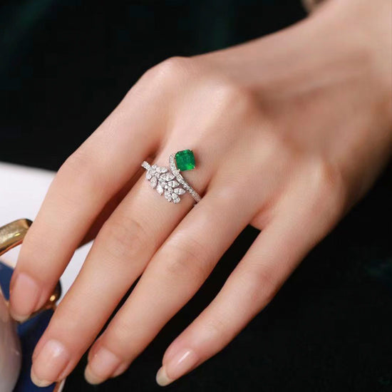 18K White Gold Emerald Diamond Ring (Accept Pre-order)