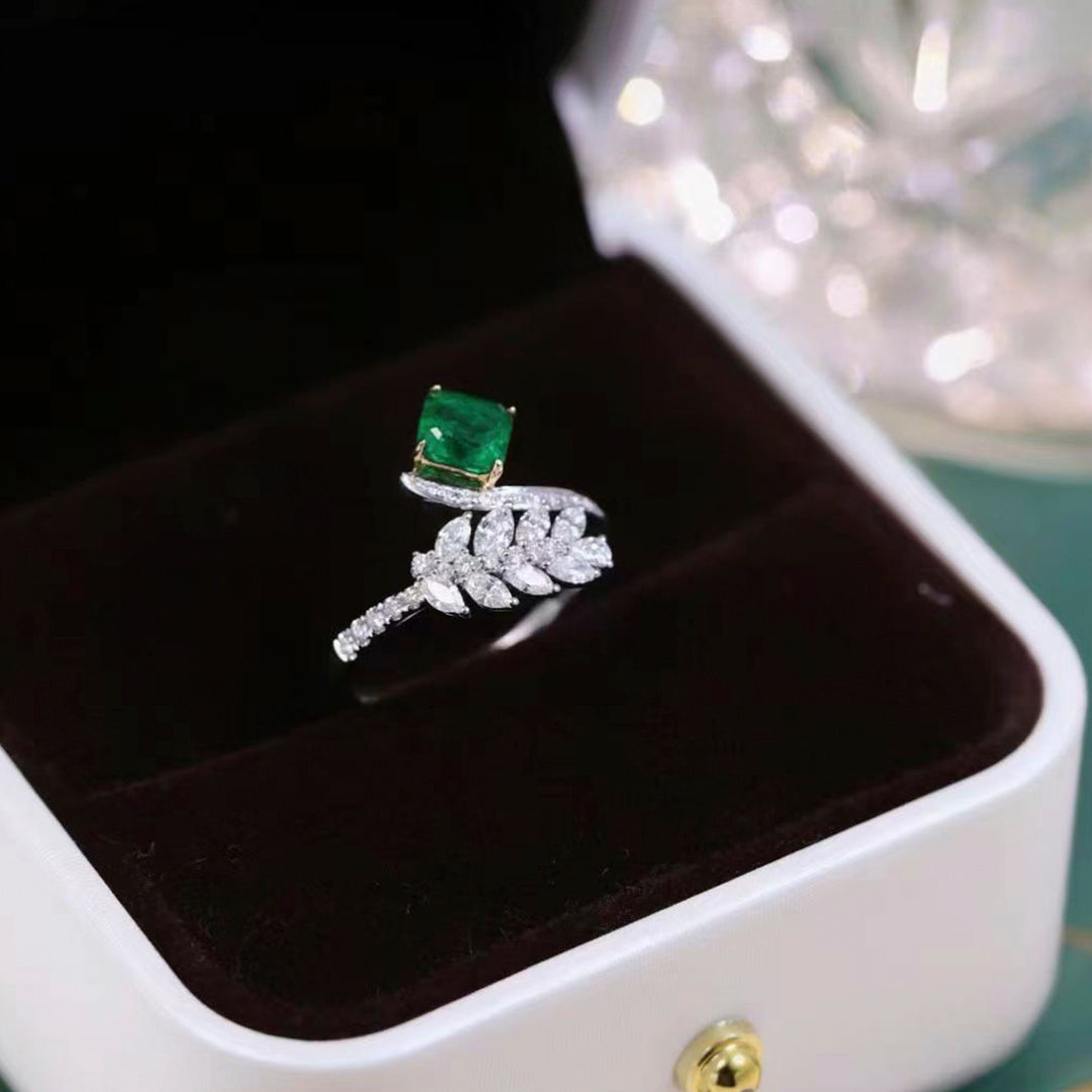 18K White Gold Emerald Diamond Ring (Accept Pre-order)