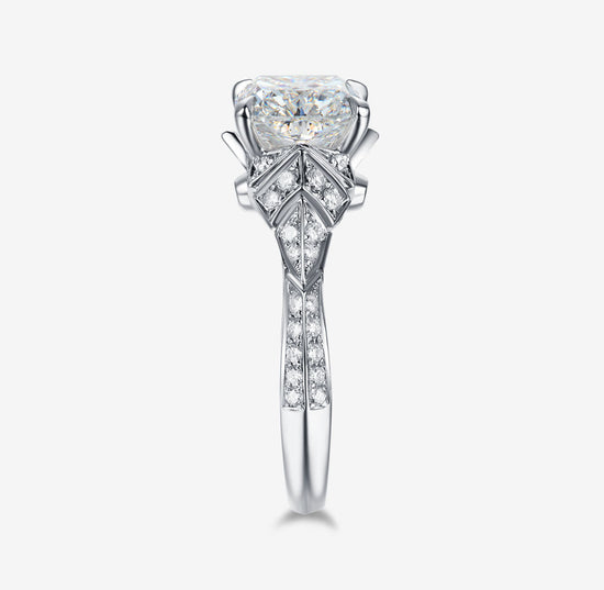Load image into Gallery viewer, THIALH - ROMAnce • CRYSTAL CHAPEL -  Cushion-Cut Diamond Engagement Ring (Customized Service)
