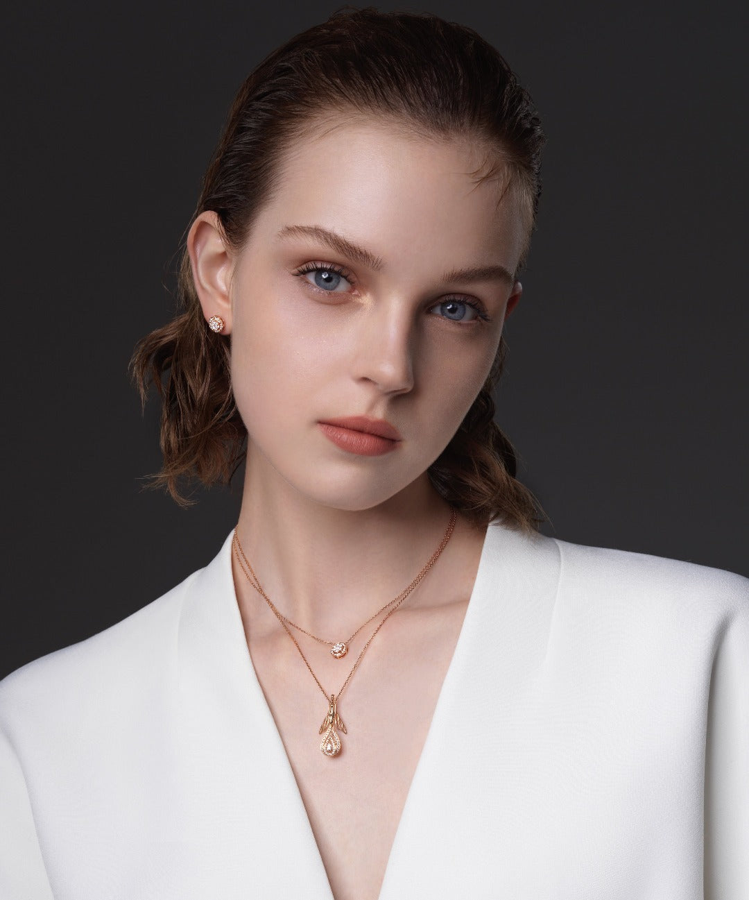 Load image into Gallery viewer, DATURA • BLOSSOM - Diamond and 18K Rose Gold Necklace
