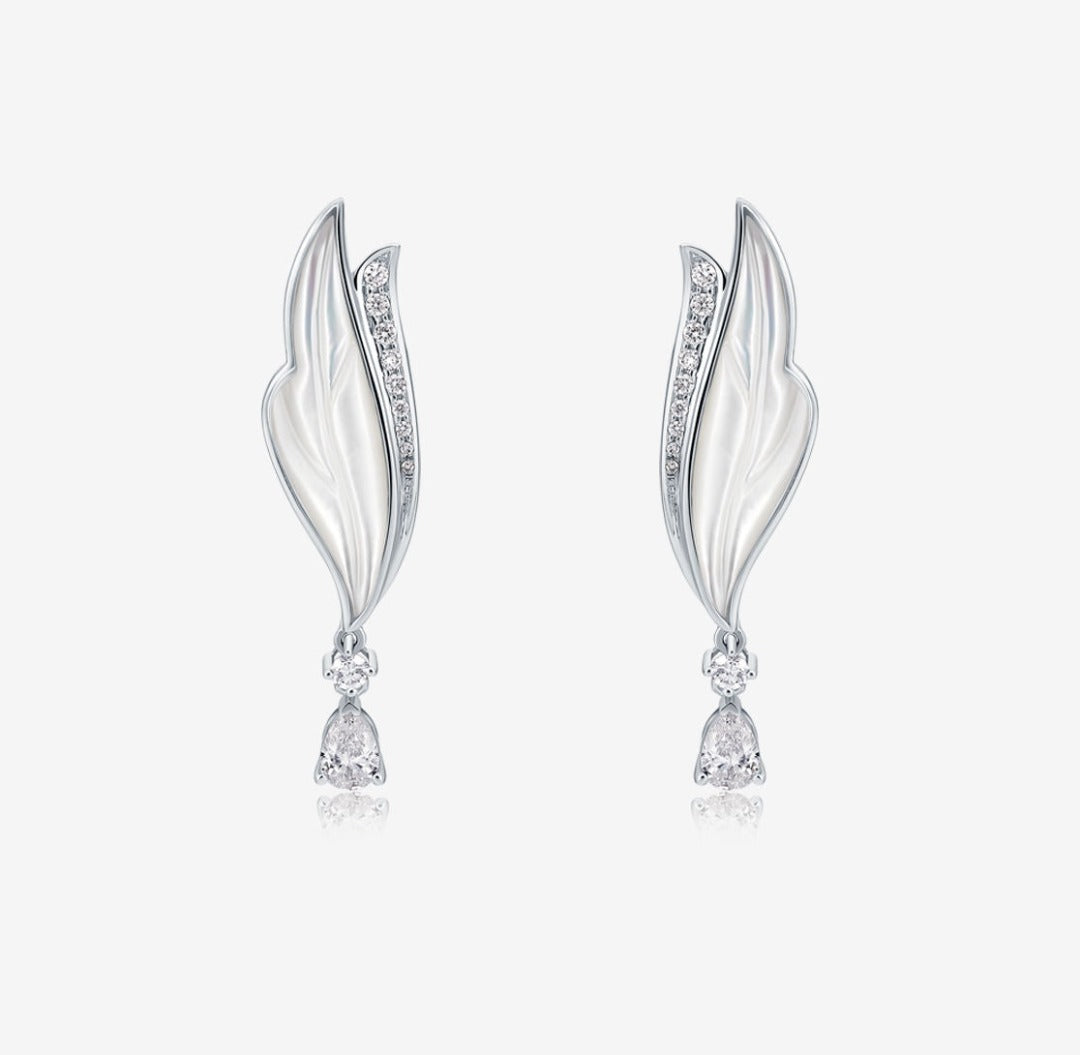 Load image into Gallery viewer, DATURA • ASTRA - Diamond and Mother-of-Pearl Earrings
