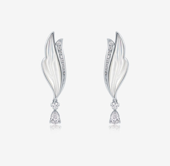 THIALH - DATURA • ASTRA - Diamond and Mother-of-Pearl Earrings