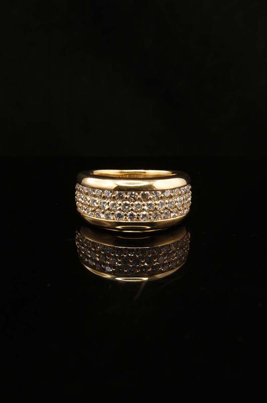 黃金鑽石戒指