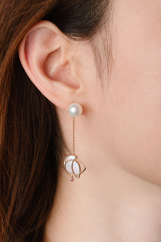 THAILH - 知更鳥系列 - 珍珠母貝，紅寶石和珍珠耳墜