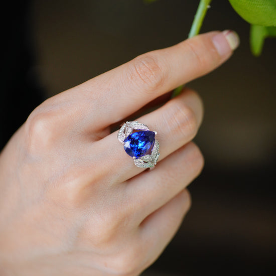 Load image into Gallery viewer, Tanzanite And Diamond Ring (Accept Pre-order)
