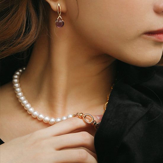 Load image into Gallery viewer, Vintage Chain Pearl Necklace
