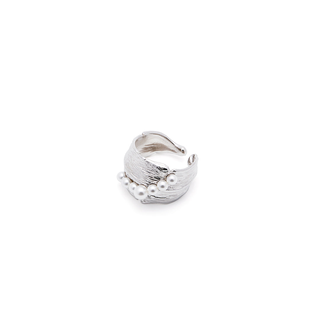 NM - Leaf Pearl Ring