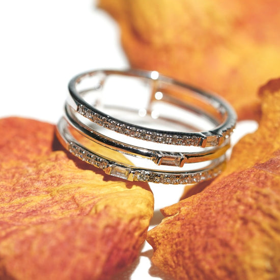 For Her Jewellery - 18K White Gold Baguette 3 Band Diamond Ring